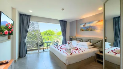 Clarian Hotel Beach Patong – Foto’s 6